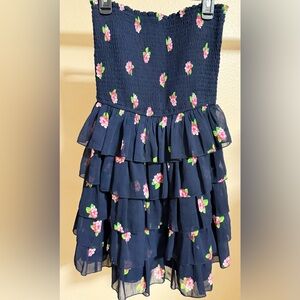 NWT Abercrombie &Fitch Smocked Navy Floral Tiered Mini Dress Size L